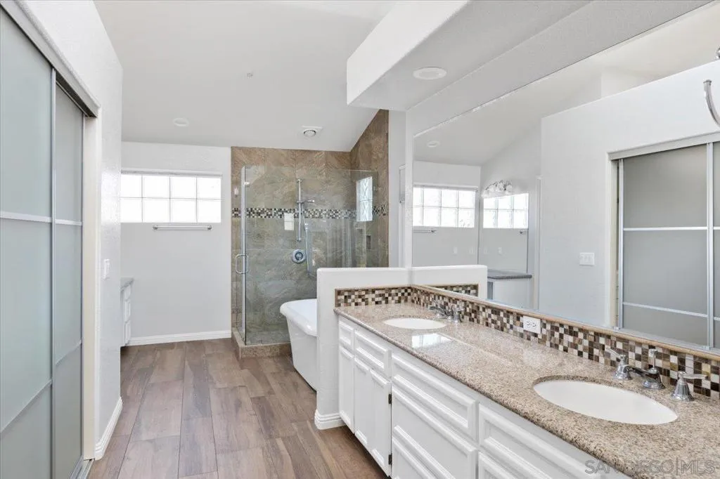 2292 Rock Crest Gln, Escondido, California 92026 home-pic-20