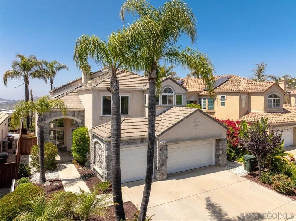 2292 Rock Crest Gln, Escondido, California 92026 home-pic-0