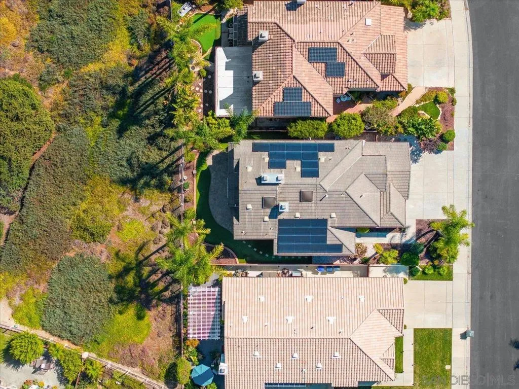 2292 Rock Crest Gln, Escondido, California 92026 home-pic-54