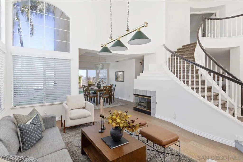 2292 Rock Crest Gln, Escondido, California 92026 home-pic-7