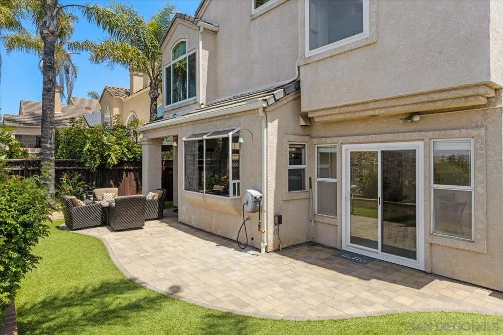 2292 Rock Crest Gln, Escondido, California 92026 home-pic-39