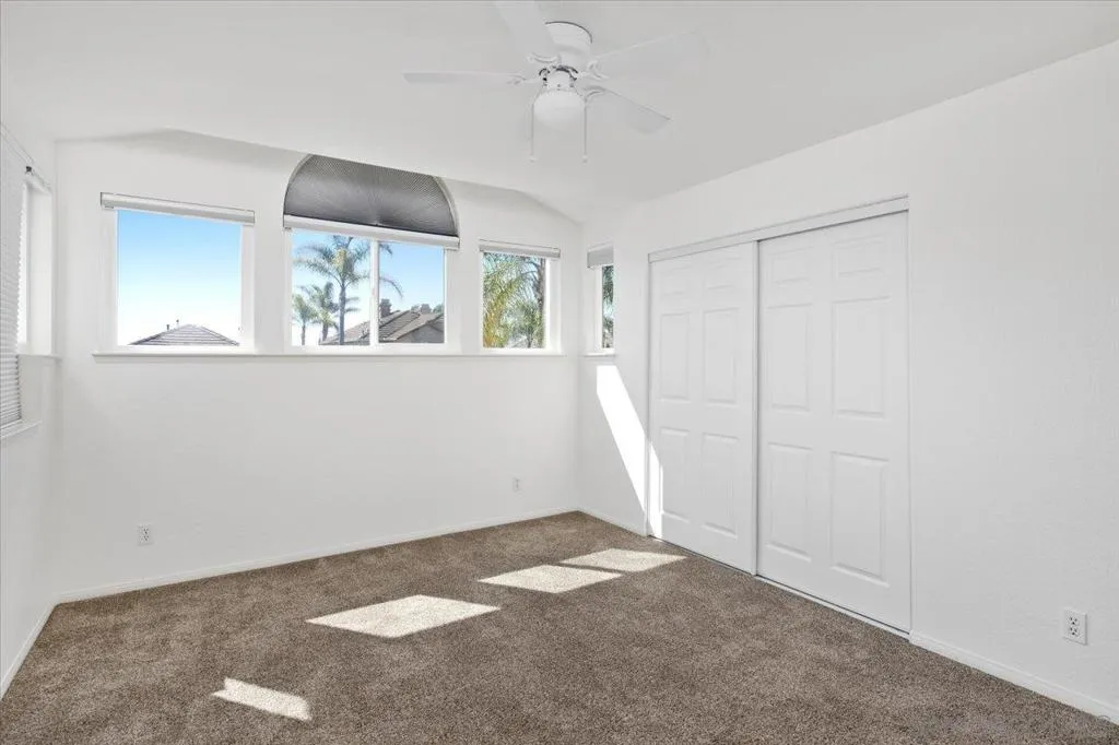 2292 Rock Crest Gln, Escondido, California 92026 home-pic-26