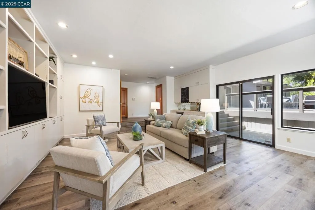 1834 Ivanhoe Ave, Lafayette, California 94549 home-pic-8