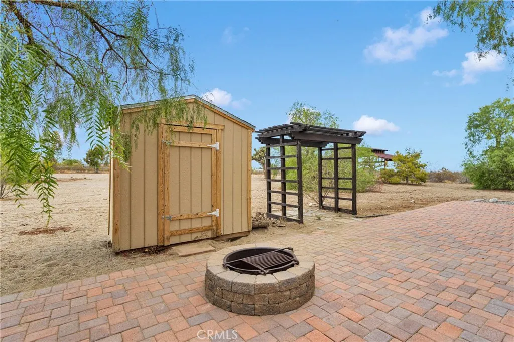 12288 Desert Ranch, Phelan, California 92371 home-pic-12