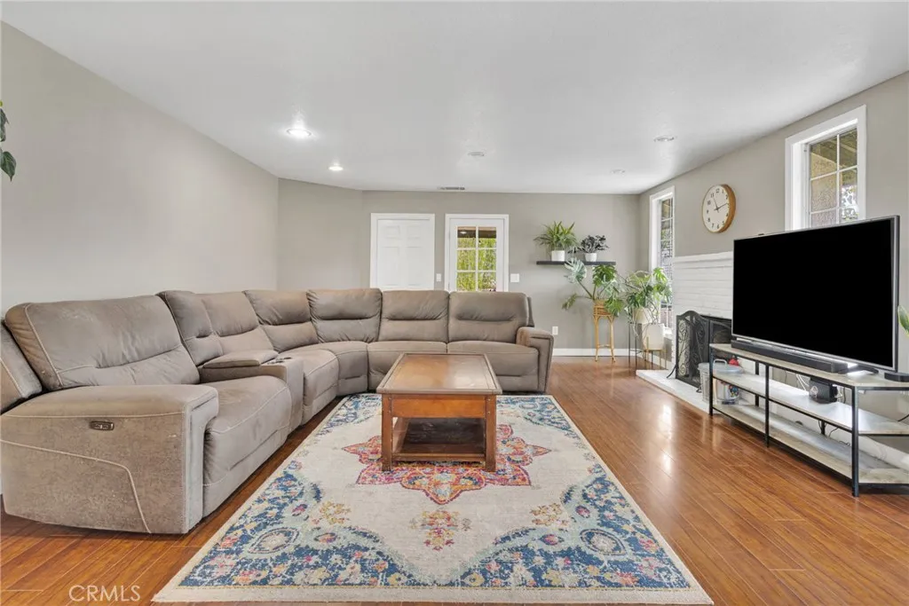 12288 Desert Ranch, Phelan, California 92371 home-pic-3