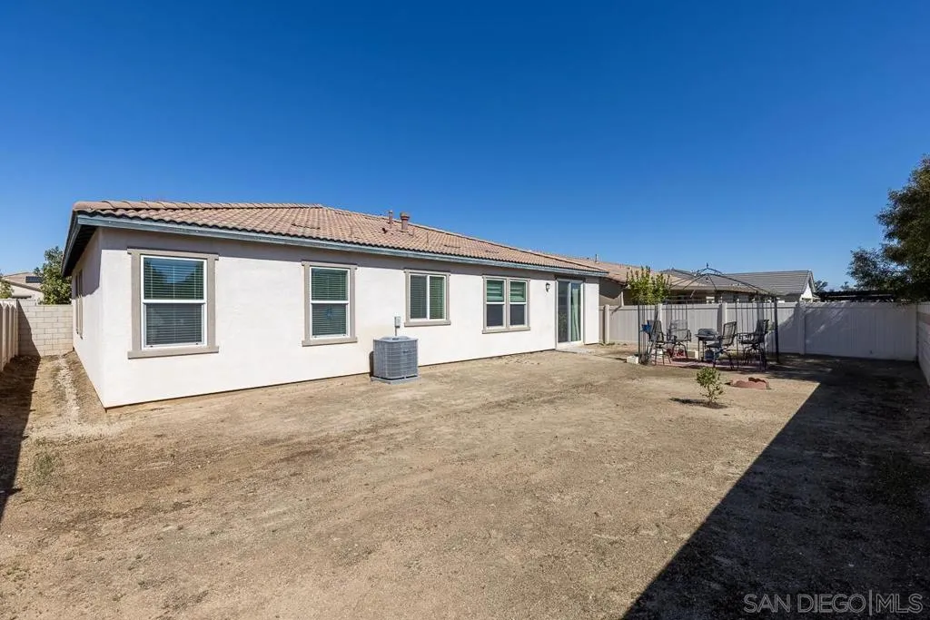 26405 Mallory Ct., Menifee, California 92584 home-pic-10