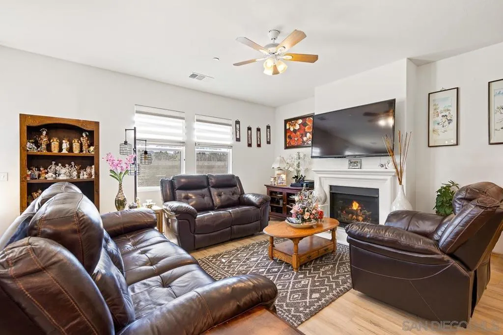 26405 Mallory Ct., Menifee, California 92584 home-pic-1