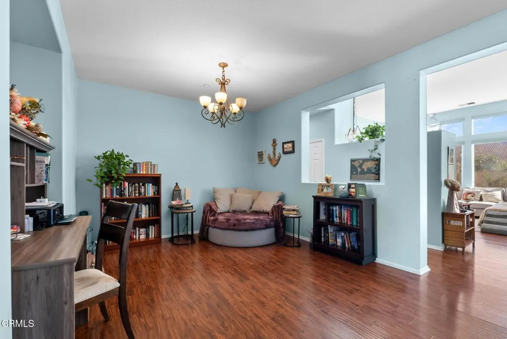 3514 Dunkirk Drive, Oxnard, California 93035 home-pic-8