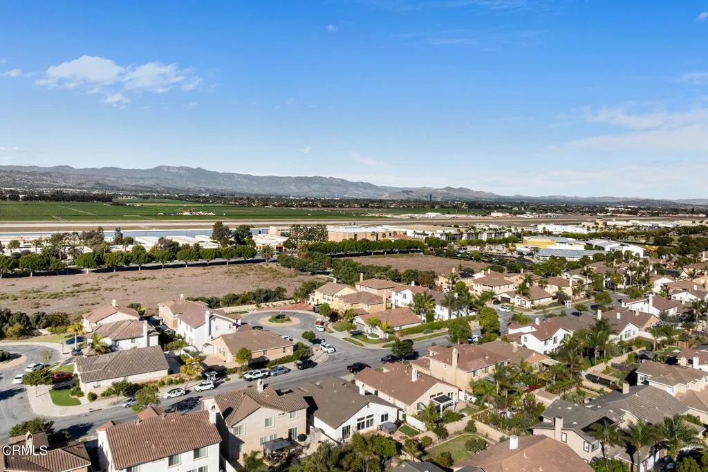 3514 Dunkirk Drive, Oxnard, California 93035 home-pic-34