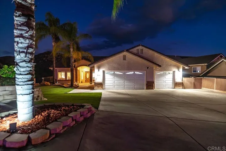 16245 Wikiup Road, Ramona, California 92065