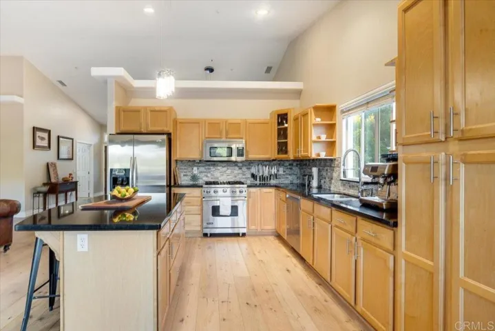 16245 Wikiup Road, Ramona, California 92065