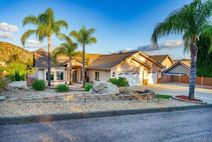 16245 Wikiup Road, Ramona, California 92065