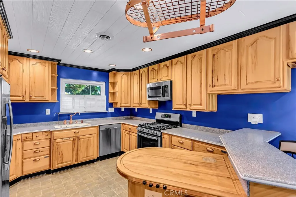 3832 W Avenue K13, Lancaster, California 93536 home-pic-9