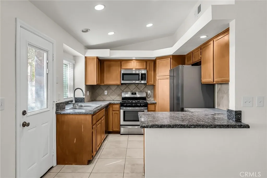 69987 Brookview Way, Cathedral City, California 92234 home-pic-17