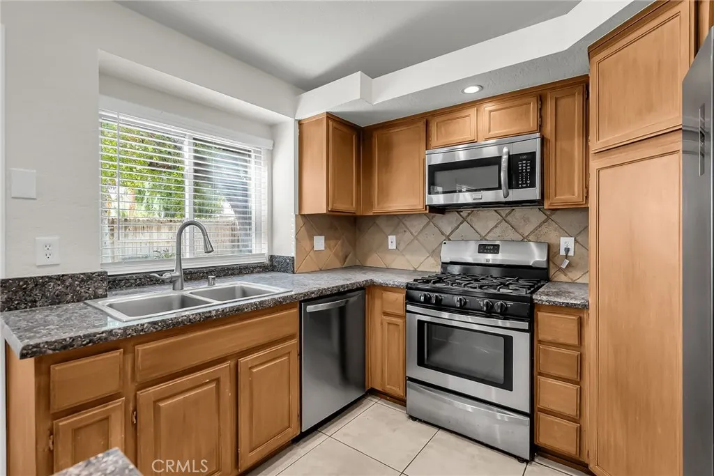 69987 Brookview Way, Cathedral City, California 92234 home-pic-19
