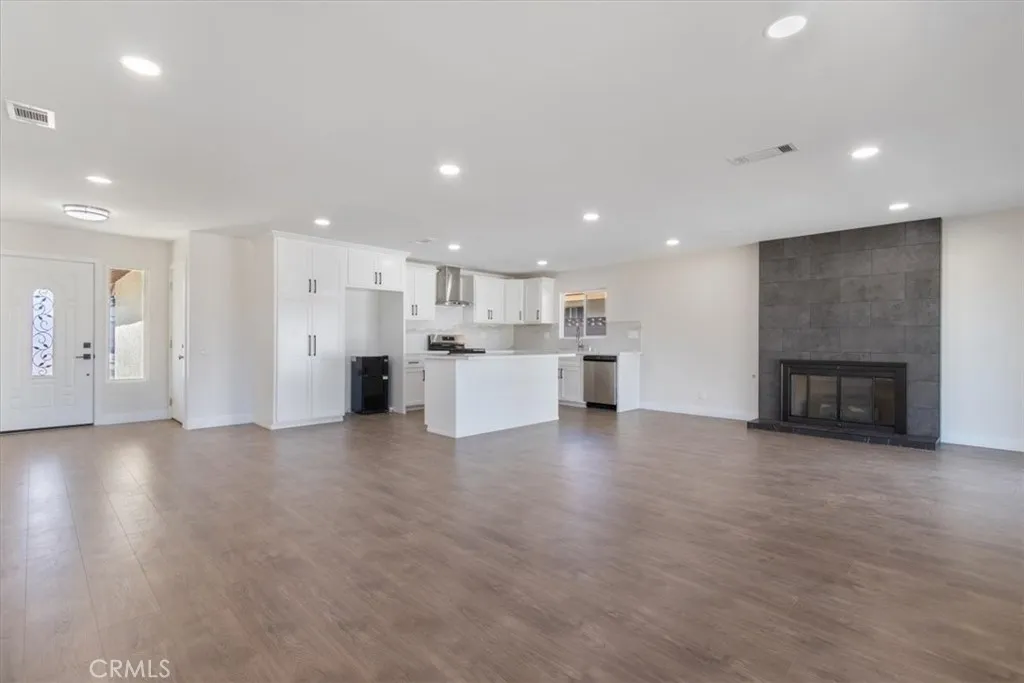 133 E Avenue Q4, Palmdale, California 93550 home-pic-12