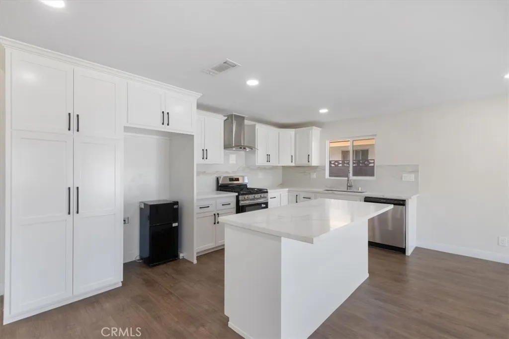 133 E Avenue Q4, Palmdale, California 93550 home-pic-11