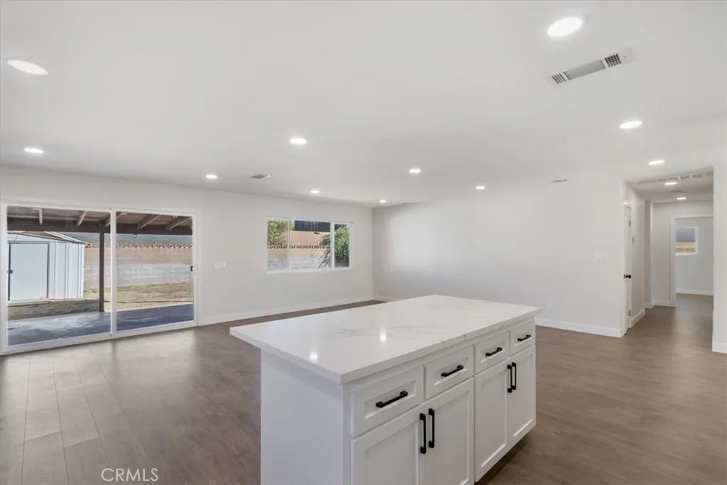 133 E Avenue Q4, Palmdale, California 93550 home-pic-20