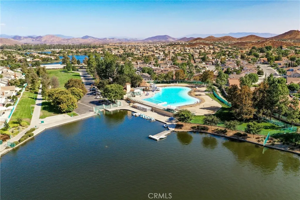 30429 Meadow Run Place, Menifee, California 92584 home-pic-23