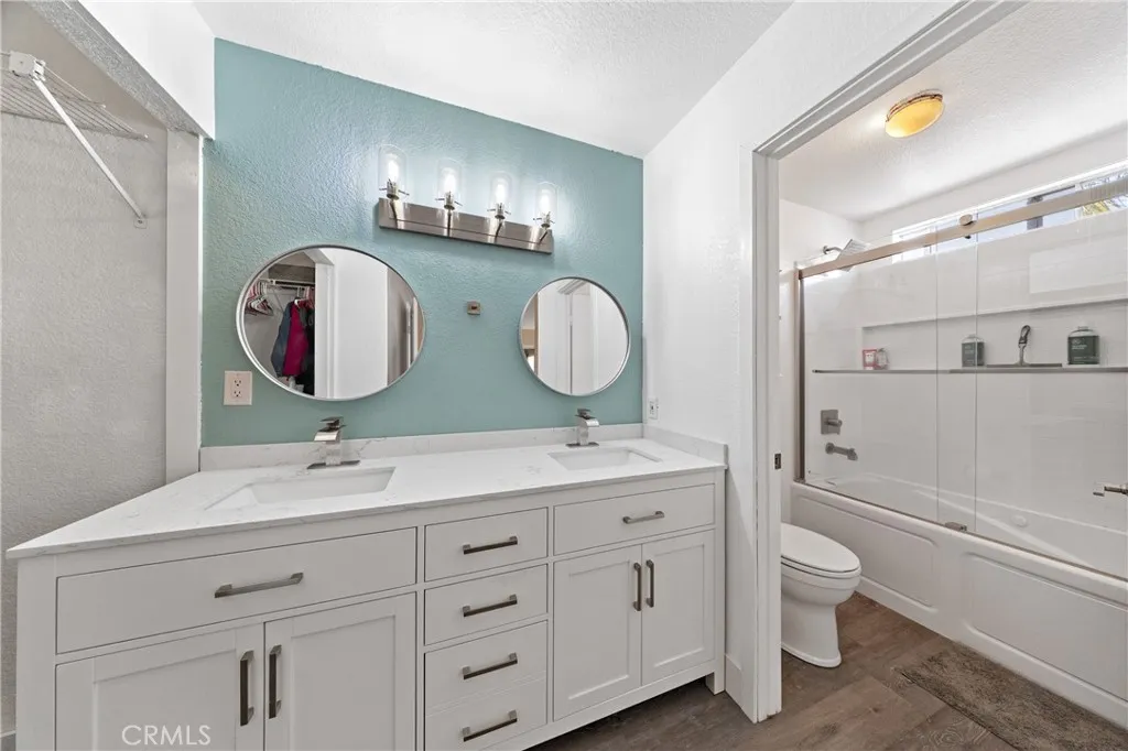 30429 Meadow Run Place, Menifee, California 92584 home-pic-11