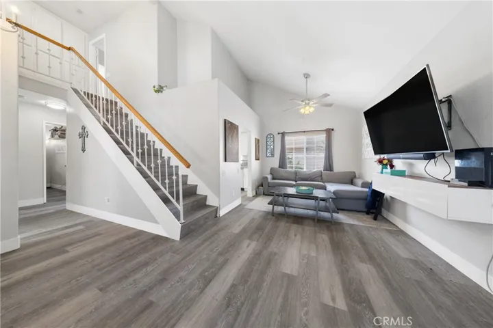 30429 Meadow Run Place, Menifee, California 92584