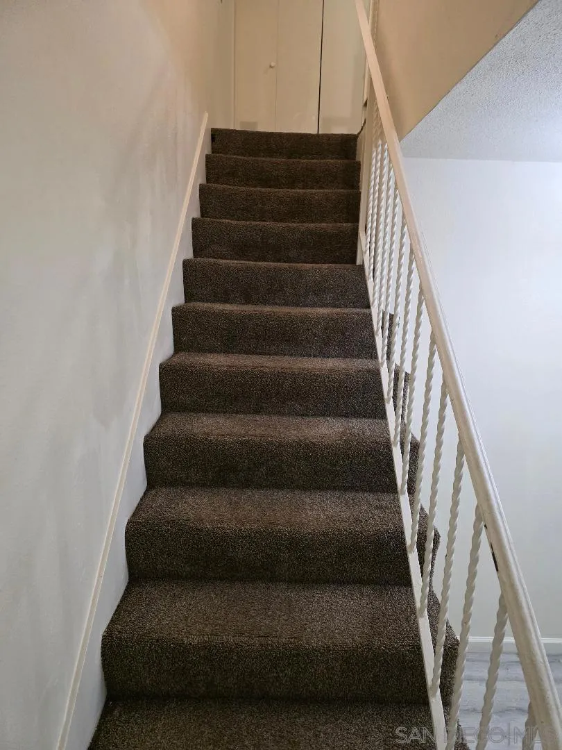 1332 La Tempra Corte, Chula Vista, California 91911 home-pic-9