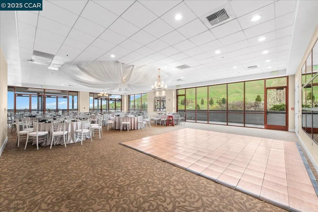 1280 Shell Cir, Clayton, California 94517 home-pic-49