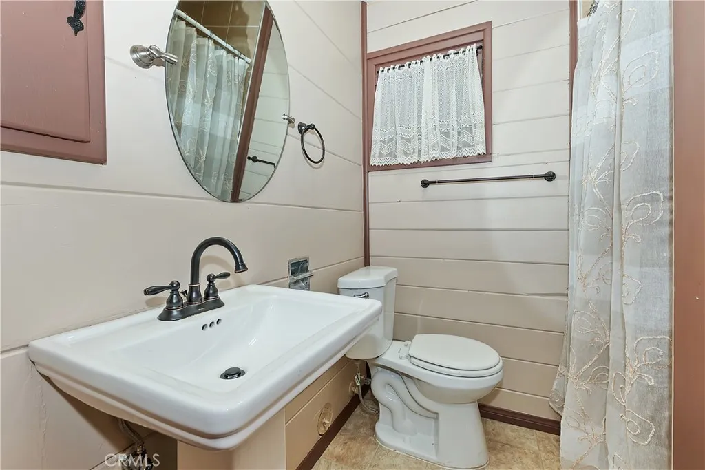 617 Acacia, Crestline, California 92325 home-pic-33
