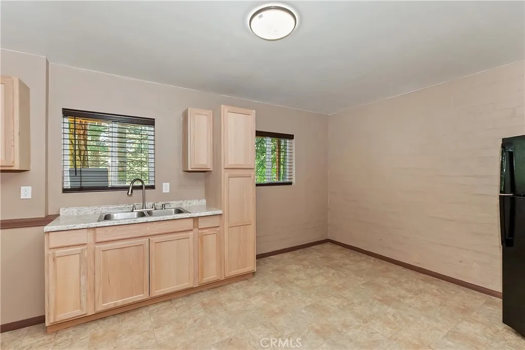 617 Acacia, Crestline, California 92325 home-pic-38