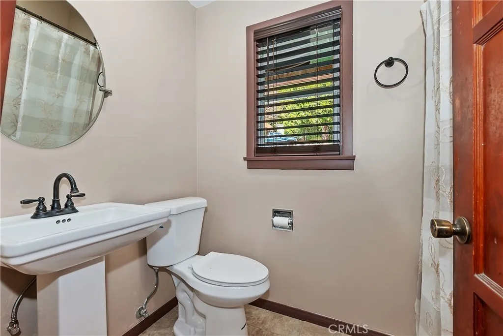 617 Acacia, Crestline, California 92325 home-pic-18