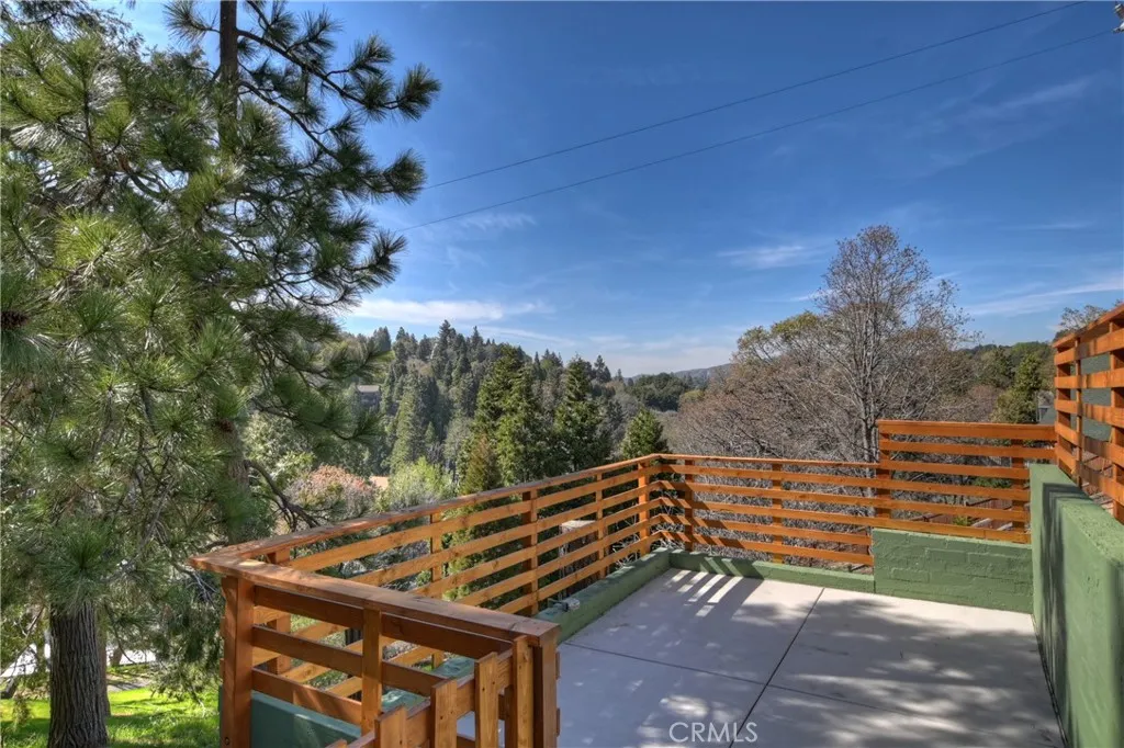 617 Acacia, Crestline, California 92325 home-pic-4