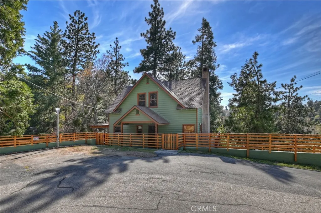 617 Acacia, Crestline, California 92325 home-pic-2