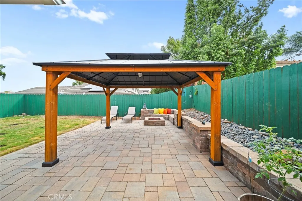 27780 Hillpointe Drive, Menifee, California 92585 home-pic-25