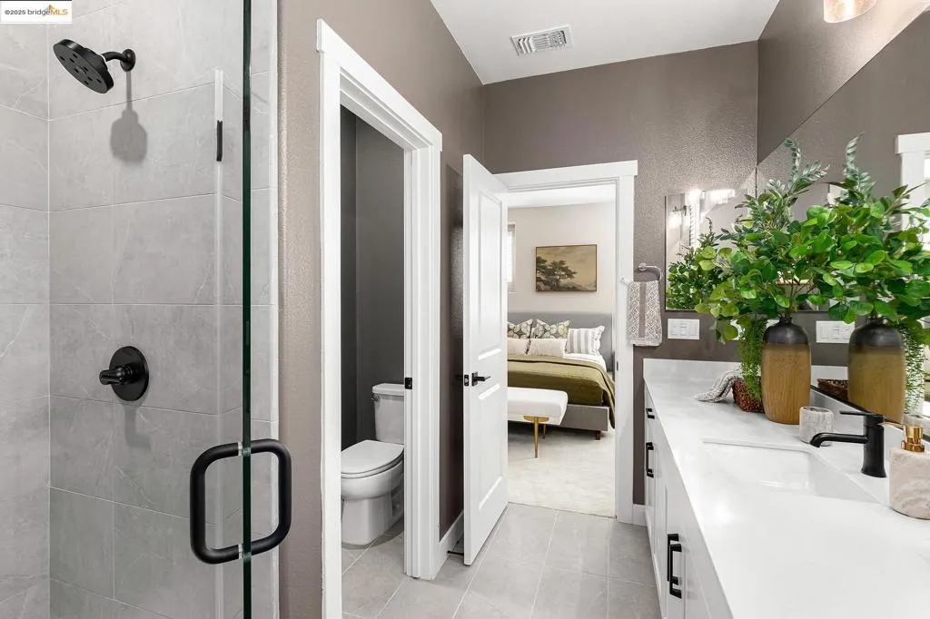 28942 Parkridge Loop 108, Hayward, California 94544 home-pic-15