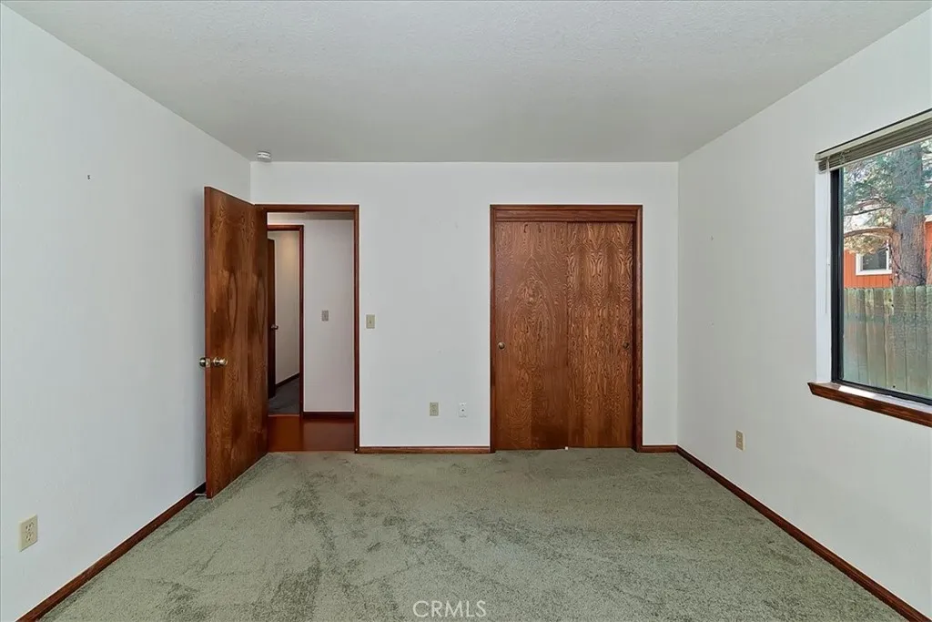 524 E Mountain View, Big Bear City, California 92314 home-pic-25