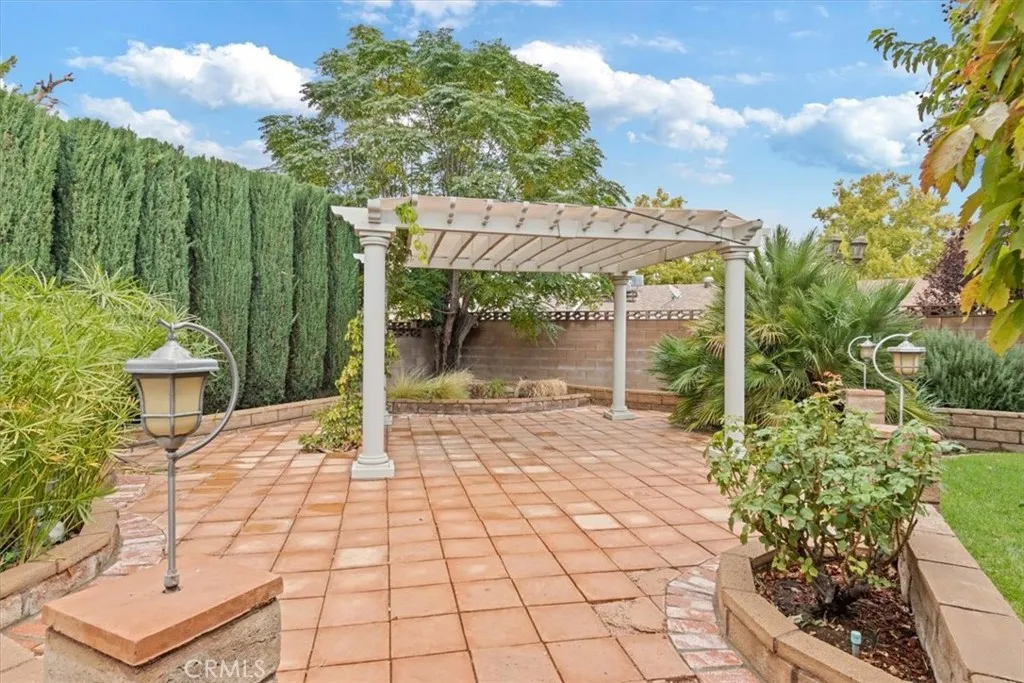 44028 Galion Avenue, Lancaster, California 93536 home-pic-10