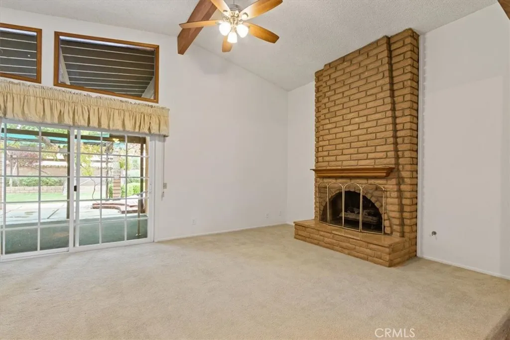 44028 Galion Avenue, Lancaster, California 93536 home-pic-18