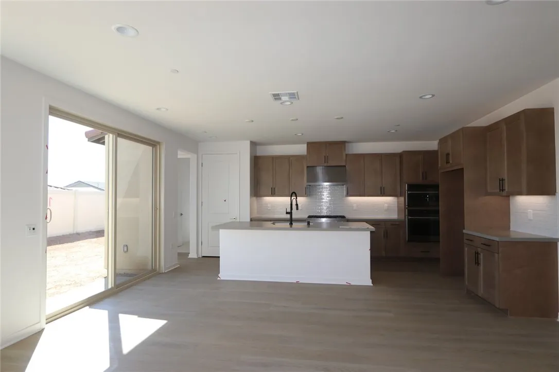 28836 Ridgerock Court, Canyon Country, California 91350 home-pic-2