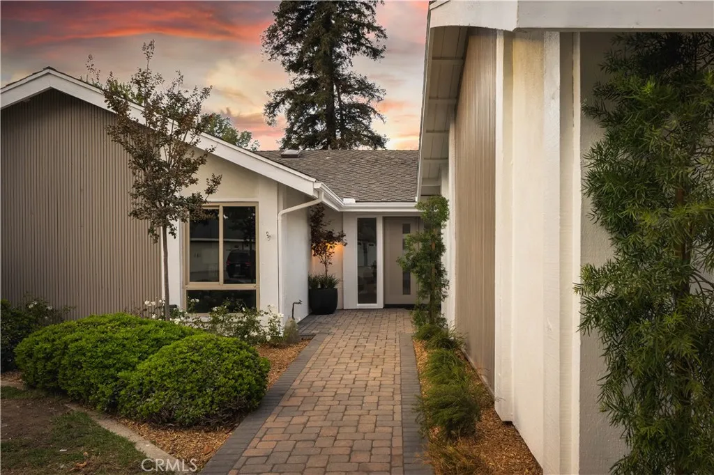 17841 Lucero, Tustin, California 92780 home-pic-1