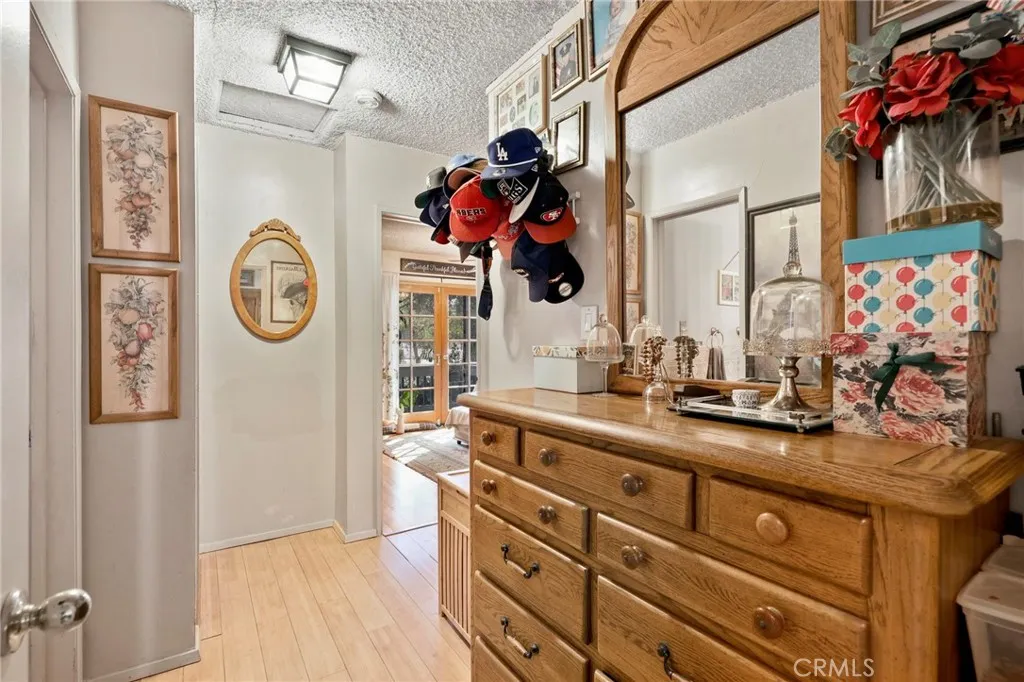 2334 Highbury, Los Angeles, California 90032 home-pic-10