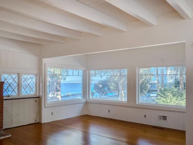 108 13th Street, Pacific Grove, California 93950