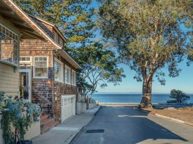108 13th Street, Pacific Grove, California 93950