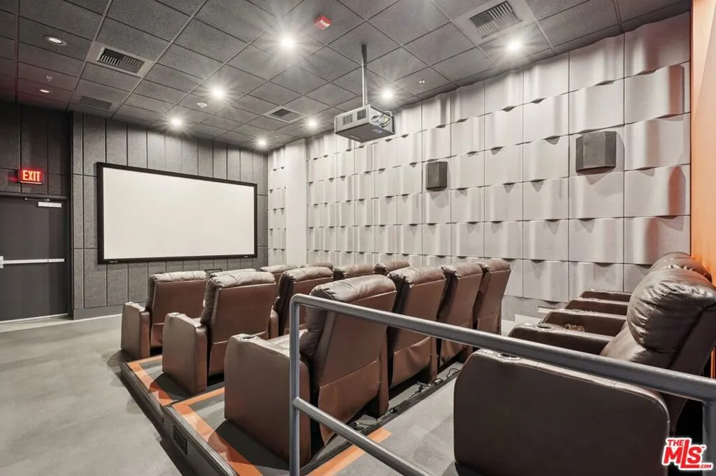 645 W 9th Street 530, Los Angeles, California 90015 home-pic-29