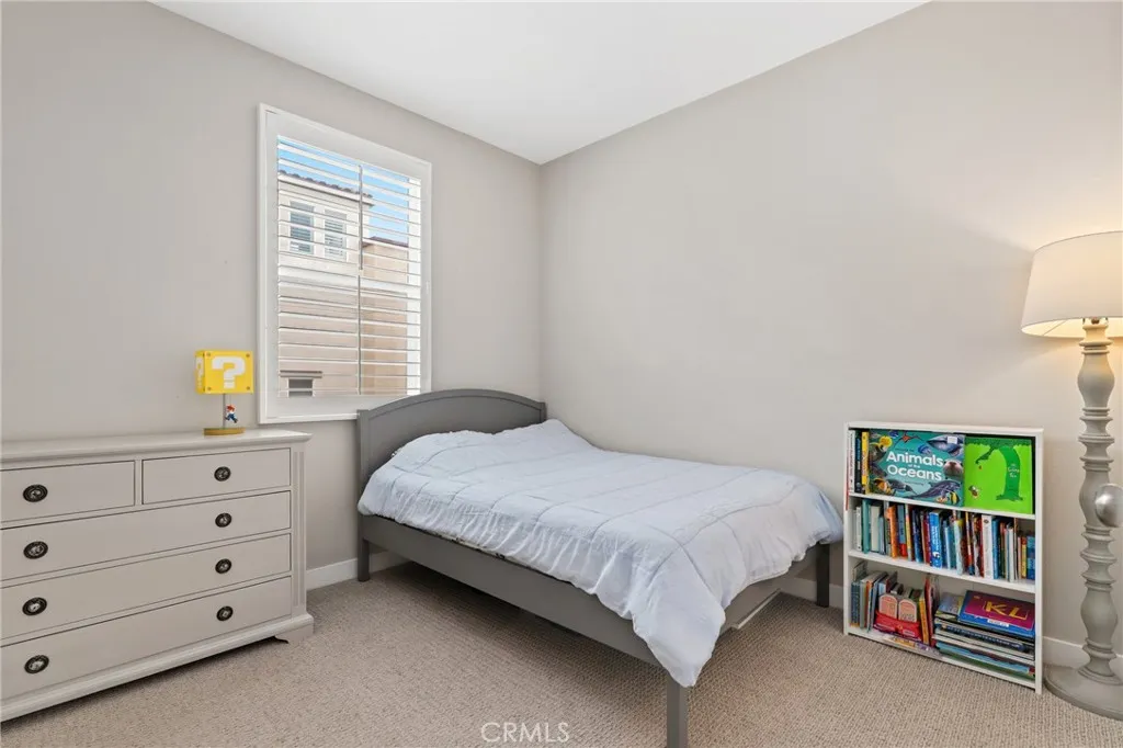 649 W Foothill Boulevard 2, Glendora, California 91741 home-pic-20