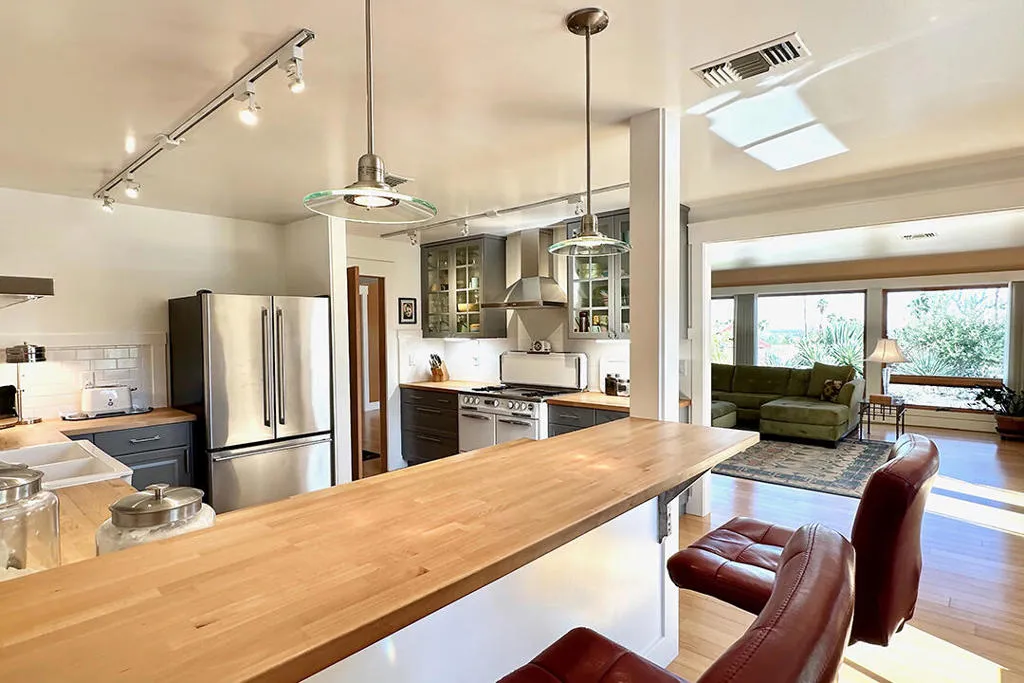 67931 Valley Vista Drive, Cathedral City, California 92234 home-pic-18