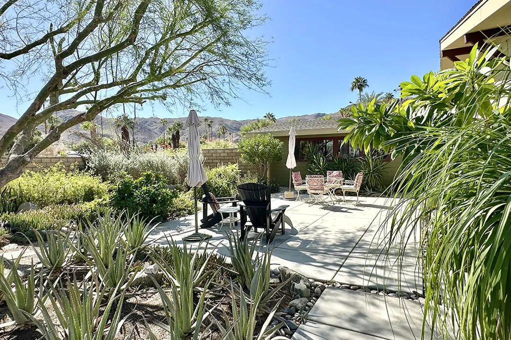 67931 Valley Vista Drive, Cathedral City, California 92234 home-pic-8