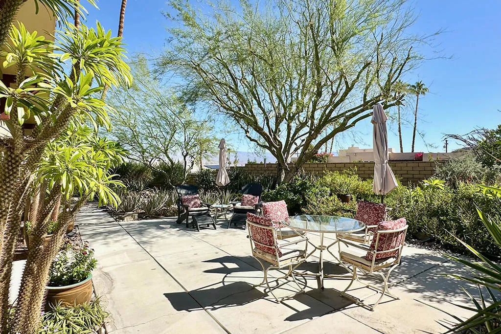 67931 Valley Vista Drive, Cathedral City, California 92234 home-pic-40