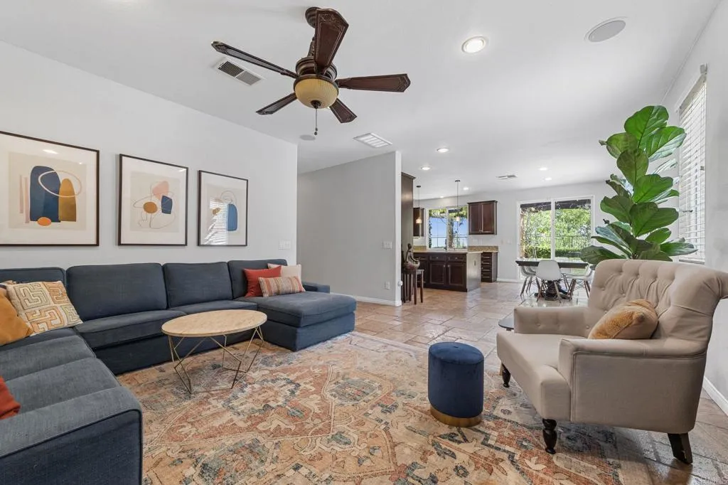 27792 Elderberry Street, Murrieta, California 92562 home-pic-10