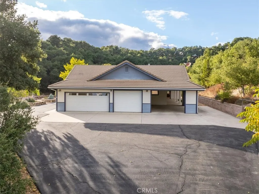 4242 Las Tablas Willow Creek Road, Paso Robles, California 93446 — photo 4