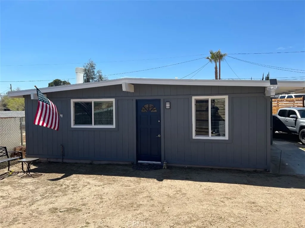 16593 Forrest, Victorville, California 92395 home-pic-0